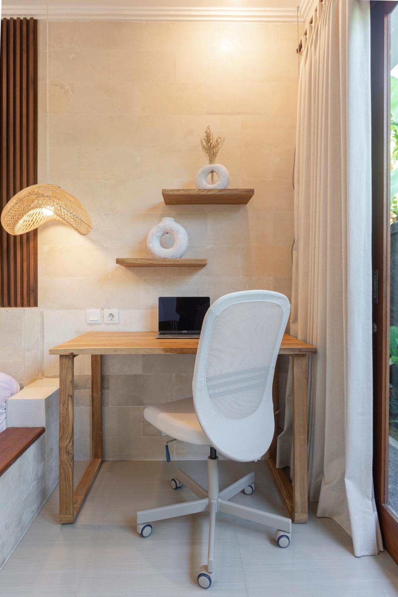 Designer Studio Emy Sanur Exterior photo