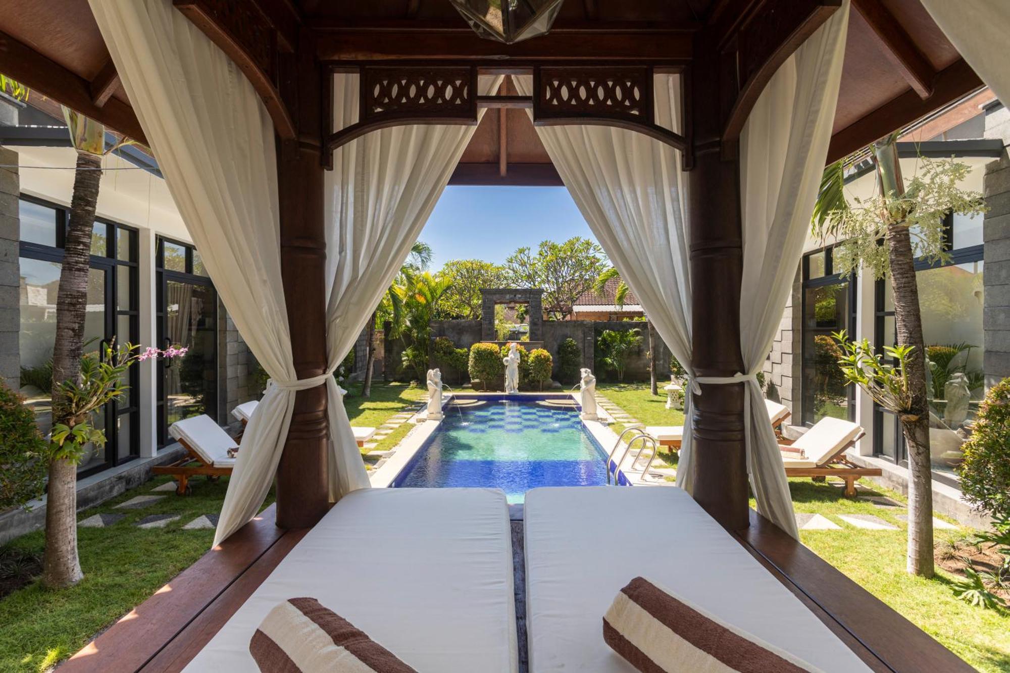 Designer Studio Emy Sanur Exterior photo